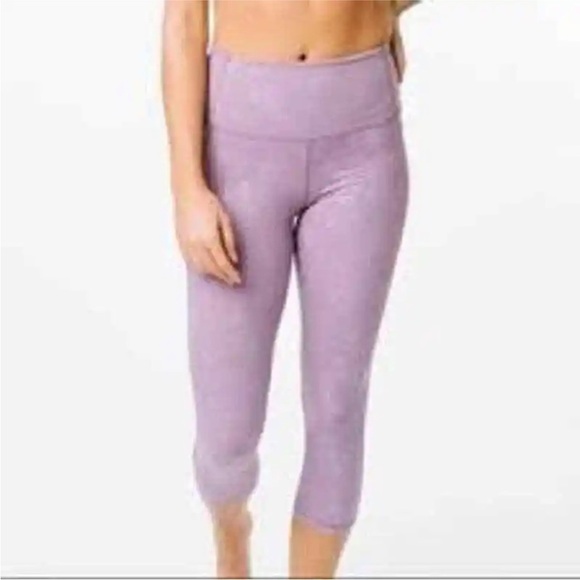 Zyia Active Light Lilac Purple Floral Print Cropped Leggings Size 4 EUC Pockets - Picture 4 of 12